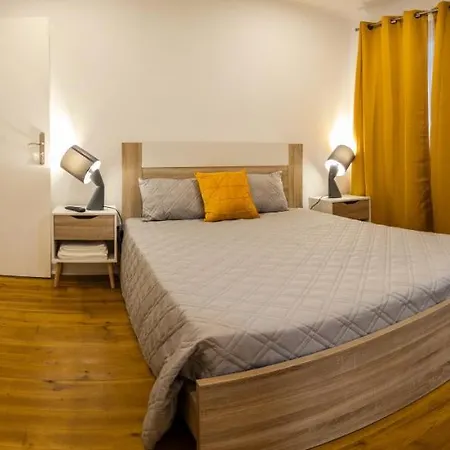 Pátio Cantigas Pensión *